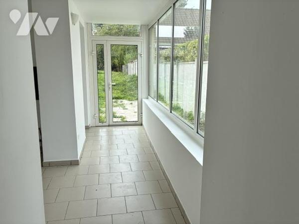 Maison individuelle – 96 m² – Jardin