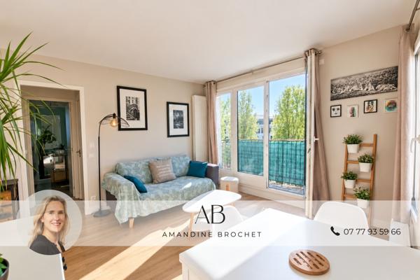 Appartement
         2 pièces
        - 48 m² Exclusivité 260 000 € *
