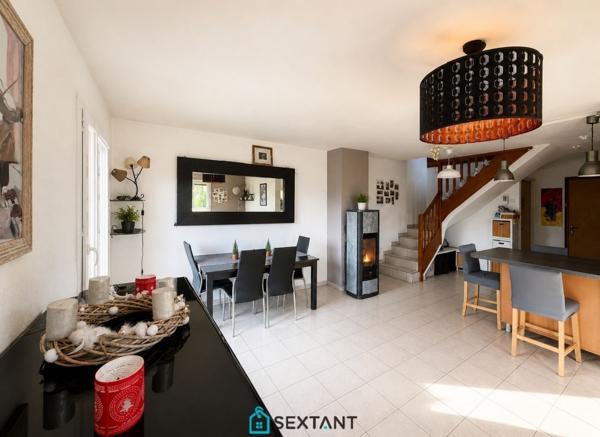 EXCLUSIVITE - DIVONNE-LES-BAINS - Appartement 4 pièces en duplex de 102 m² -  529.000 €