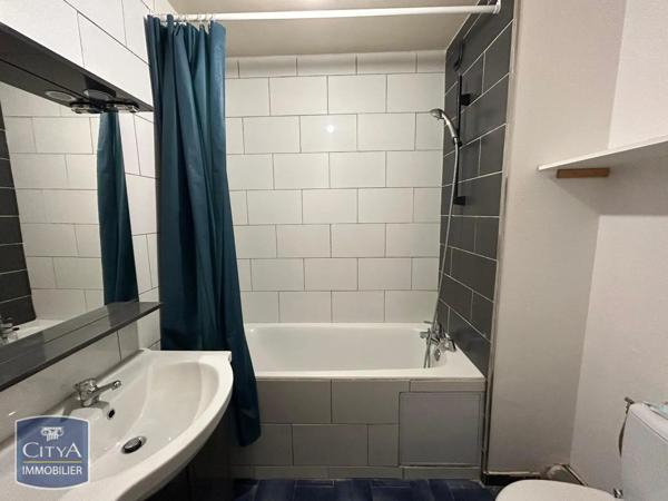 Appartement à louer 2 pièces 48.9m²