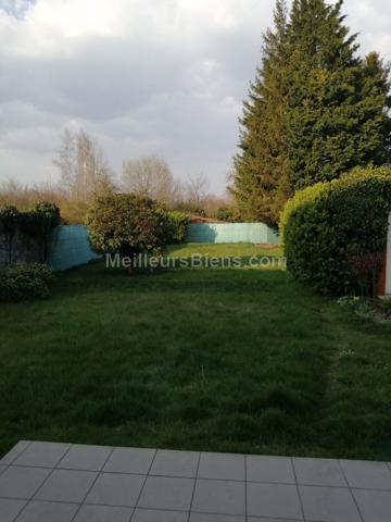 MAISON INDIVIDUELLE SEMI PLAIN-PIED 3 CHAMBRES 2 GARAGES JARDIN