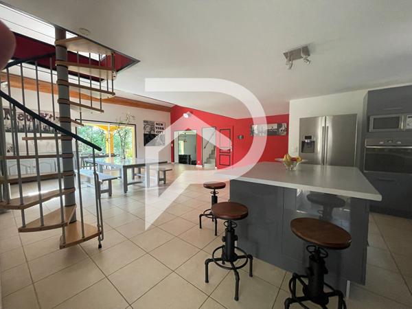 Maison 7 pièces 200 m2