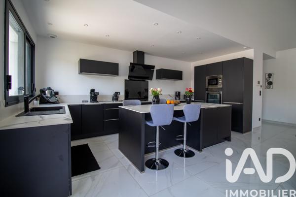 Maison à vendre 6 pièces 164 m² Nieul-sur-Mer