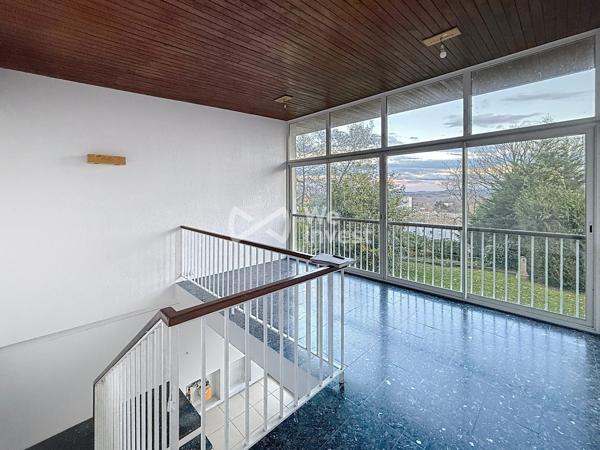 Grande maison d'architecte T6 sur 2517 m² de terrain