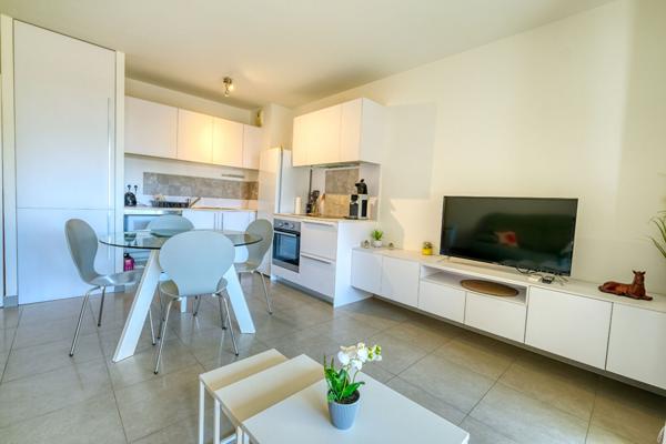 Appartement Bastia 2 pièces Bastia centre ville ancien - terrasse - stationnement