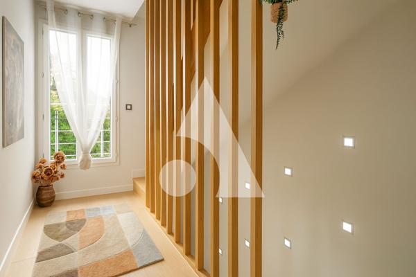 Maison 9 pièces 232 m2