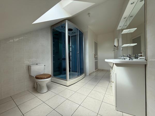 Maison 7 pièces 212.3 m2