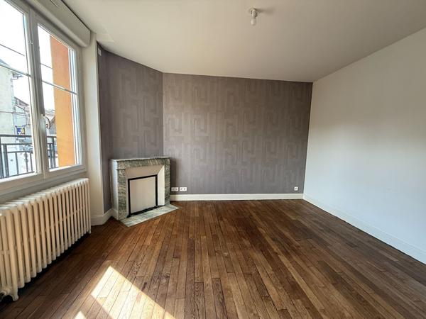 Maison 7 pièces 212.3 m2