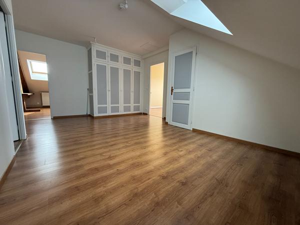 Maison 7 pièces 212.3 m2