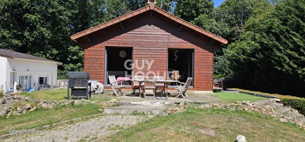 TERRAIN 2084m2 - MAISON et 2 APPARTEMENTS