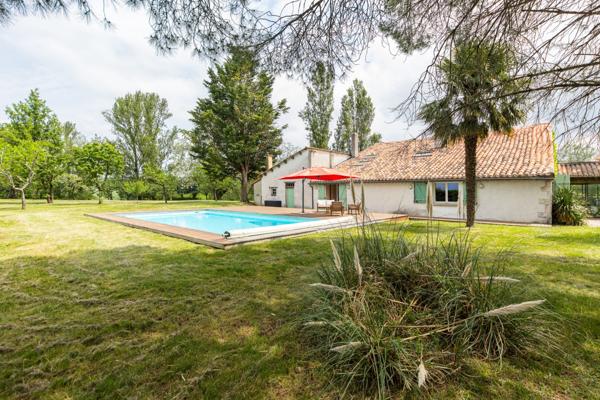 Maison de caractère avec dépendances dans un environnement privilégié entre ALBI et REALMONT