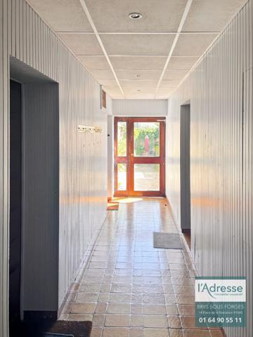 Saint-Arnoult-en-Yvelines Centre - Appartement 2 pièces de plain-pied