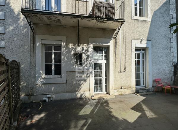 Dans le centre ville de Périgueux Maison Bourgeoise de 190m² avec terrasse et garage
