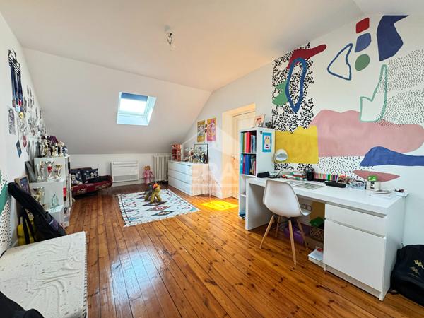 Dans le centre ville de Périgueux Maison Bourgeoise de 190m² avec terrasse et garage