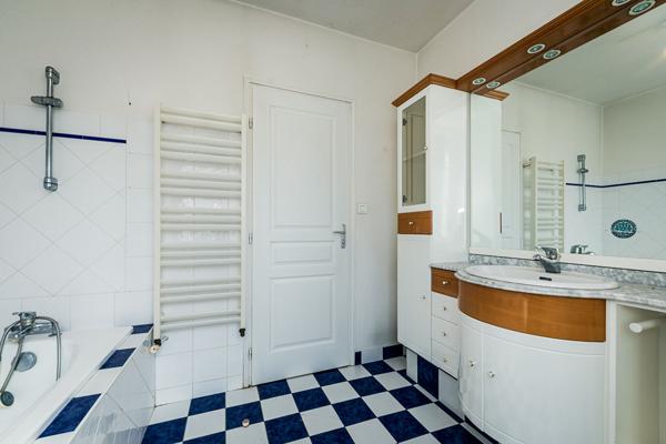 Opportunité d'investissement au coeur de Lubersac ! Lubersac