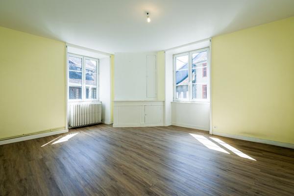 Opportunité d'investissement au coeur de Lubersac ! Lubersac