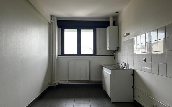 Appartement à louer    3 pièces • 82 m2 Essey-lès-Nancy