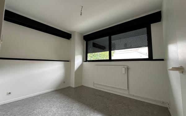 Appartement à louer    3 pièces • 82 m2 Essey-lès-Nancy