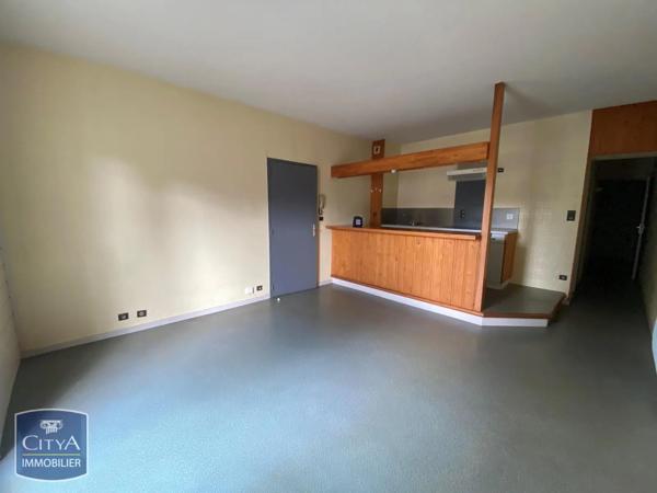 Appartement à louer 2 pièces 41.1m² Agen (47000)