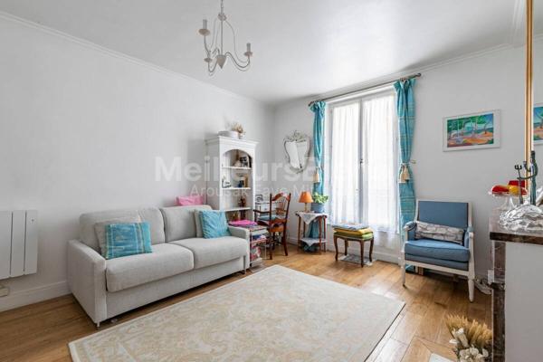 PARIS - QUARTIER DES BATIGNOLLES - APPARTEMENT 36 M² - UNE CHAMBRE - CUISINE - SALLE DE DOUCHE - CAVE - LOCAL VELO SECURISE