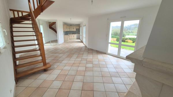 Briec (29510) Briec Proche Maison de 2001 de 90 m² sur 972 m²