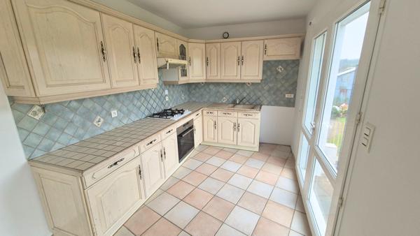 Briec (29510) Briec Proche Maison de 2001 de 90 m² sur 972 m²