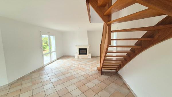 Briec (29510) Briec Proche Maison de 2001 de 90 m² sur 972 m²