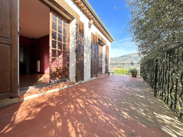 Maison Carros 5 pièce 200m² à rénover - Terrain 820m²