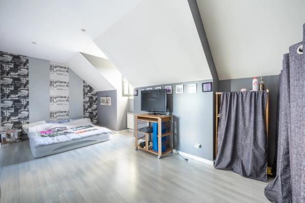 78440 Jambville - Maison familiale - 8 pièces - 6 chambres - Jardin