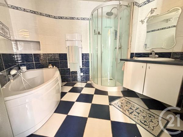 Immeuble à vendre  179 m2 LE MALESHERBOIS - 45