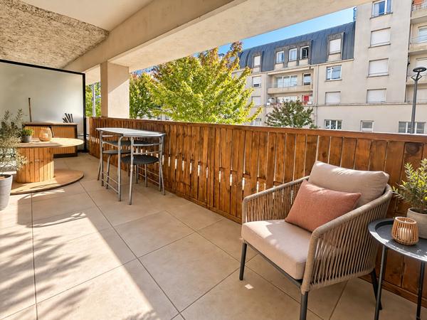 T2 34m² + BALCON + PARKING + CAVE - CERGY LE HAUT