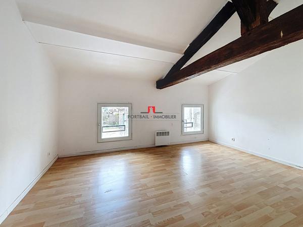 maison 3 chambres cour