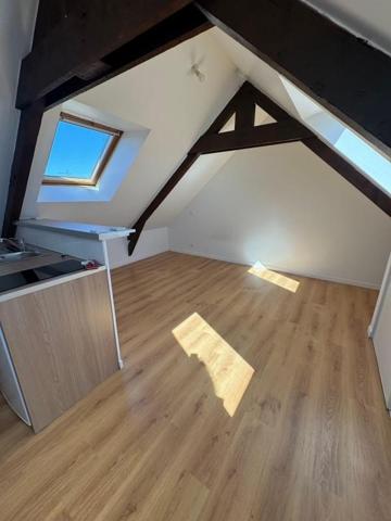 A LOUER : A Lanester, studio - 12m²