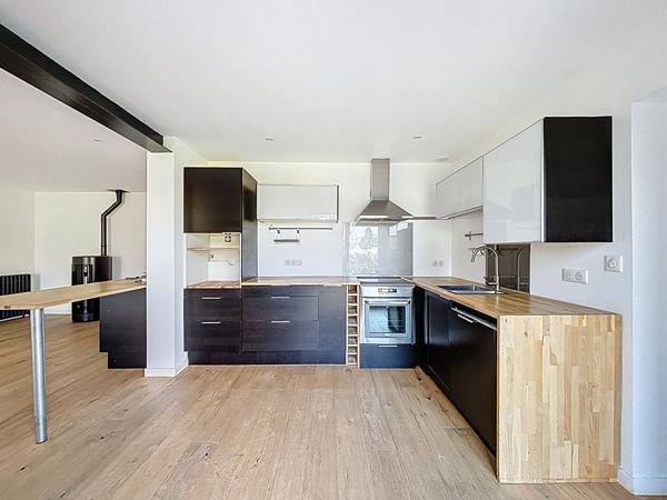 A LOUER RUE GENERAL LIZE MAISON T6 NON MEUBLE DISPONIBLE DE SUITE