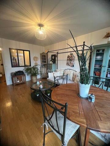 APPARTEMENT 2 PIECES 52.86 M2 AVEC GRAND BALCON