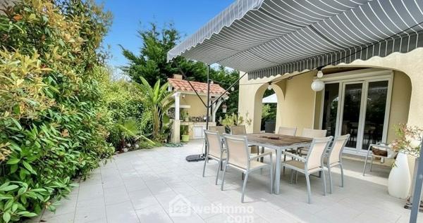 Villas 120 m² à Sainte-Maxime 83120