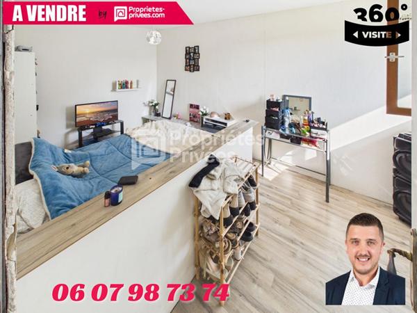 Grande maison avec terrain, garage et deux logements indépendants