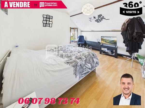 Grande maison avec terrain, garage et deux logements indépendants