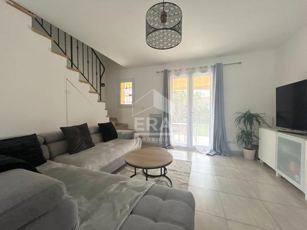 A VENDRE PERTUIS 84120 APPARTEMENT DUPLEX LOUE TYPE 3 PIECES D'ENVIRON 65M² AVEC JARDIN ET STATIONNEMENTS
