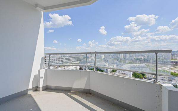 Appartement à vendre    1 pièce • 26,47 m2 Paris 18