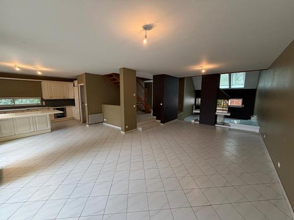 Maison Brunoy 8 pièces 215m²