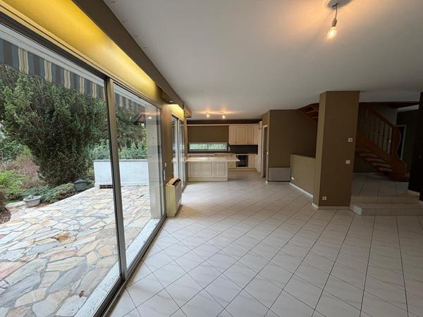 Maison Brunoy 8 pièces 215m²