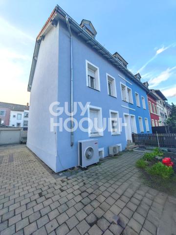 Maison familiale rénovée avec cour et garages 117 m² - Mulhouse