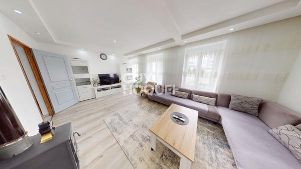 Maison familiale rénovée avec cour et garages 117 m² - Mulhouse