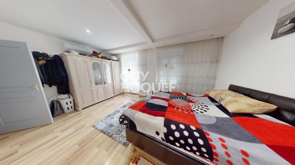 Maison familiale rénovée avec cour et garages 117 m² - Mulhouse