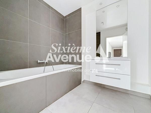 Appartement 4 pièces 83.49 m2