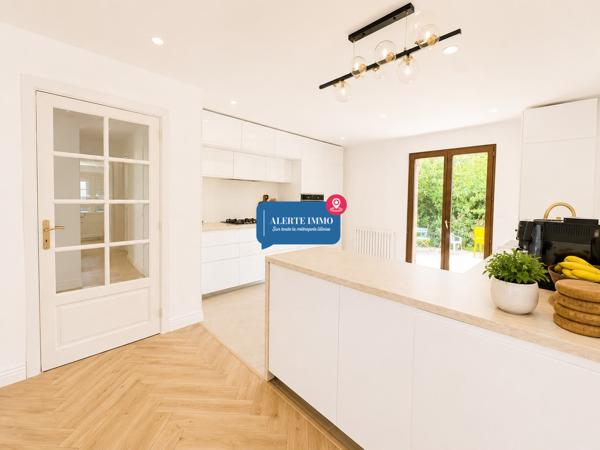 Maison individuelle semi plain-pied Seclin 130 m² hab/ 210 m² utiles – 4 ch – 2 SDB – Sous-sol 70 m²