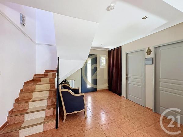 Maison à vendre  8 pièces - 193,32 m 2   BEAUCAIRE  - 30