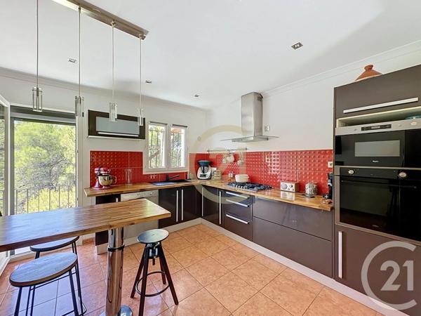 Maison à vendre  8 pièces - 193,32 m 2   BEAUCAIRE  - 30