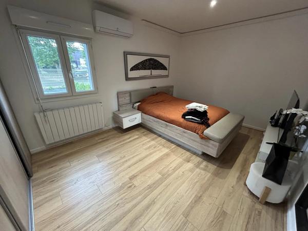 Location                                                      Appartement
                        
                     4 pièces                      114 m2                     à Rouvroy